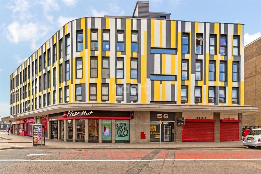 Park Street Apartment Luton By Hostaguest 外观 照片